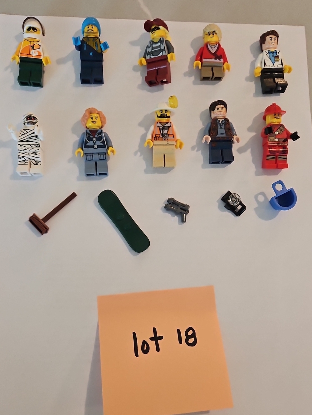 Lego Mini Figures - Lot